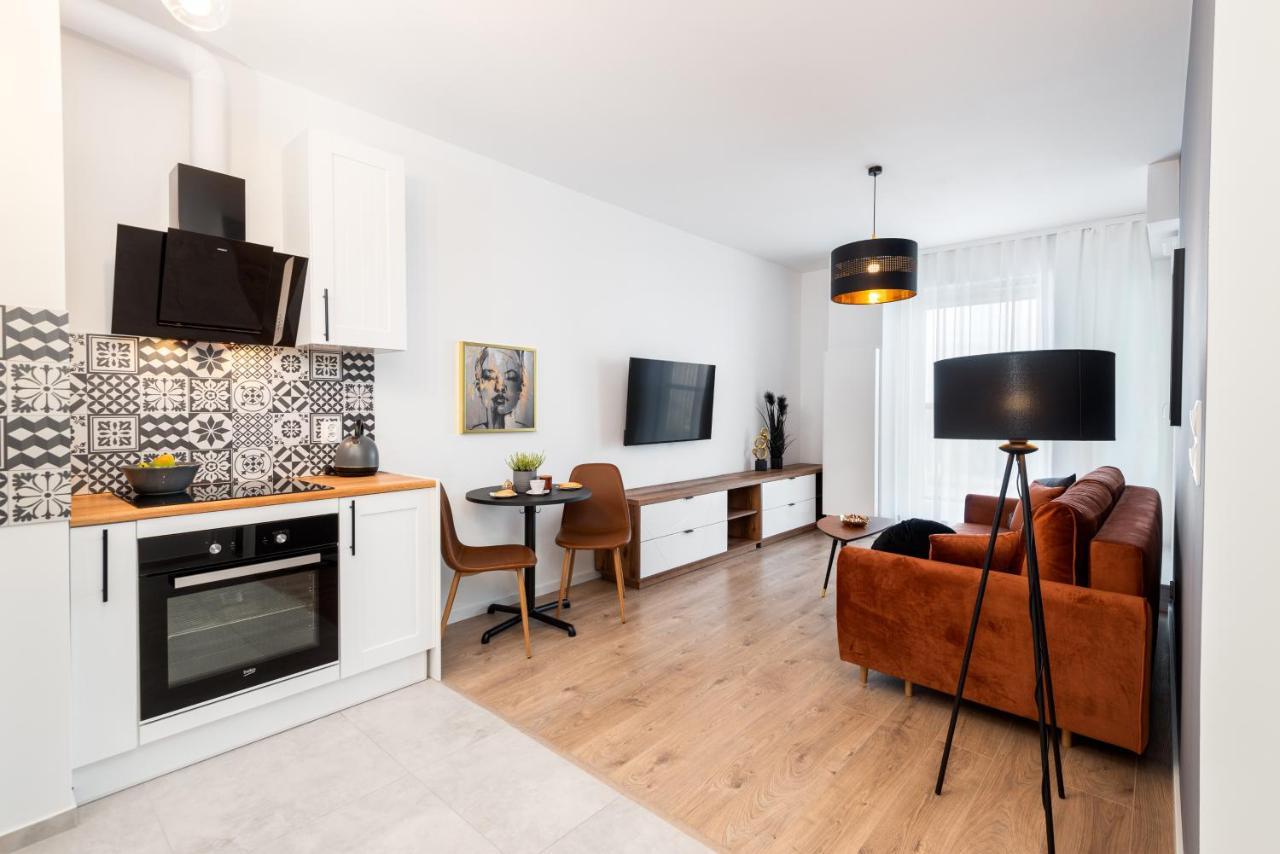 Kairos Apartments -Tower II Premium - Darmowy Parking, Silownia, Sauna - Scisle Centrum Katowice Kültér fotó
